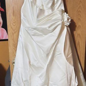 Formal wedding dress